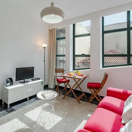 Pelourinho By An Island Фуншал